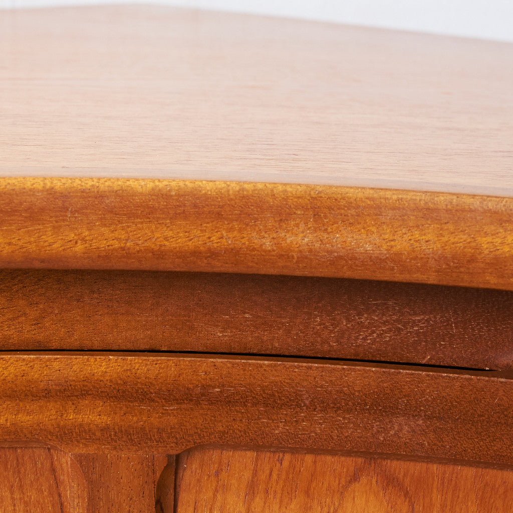 ヴィンテージ 凹型コーナーキャビネット