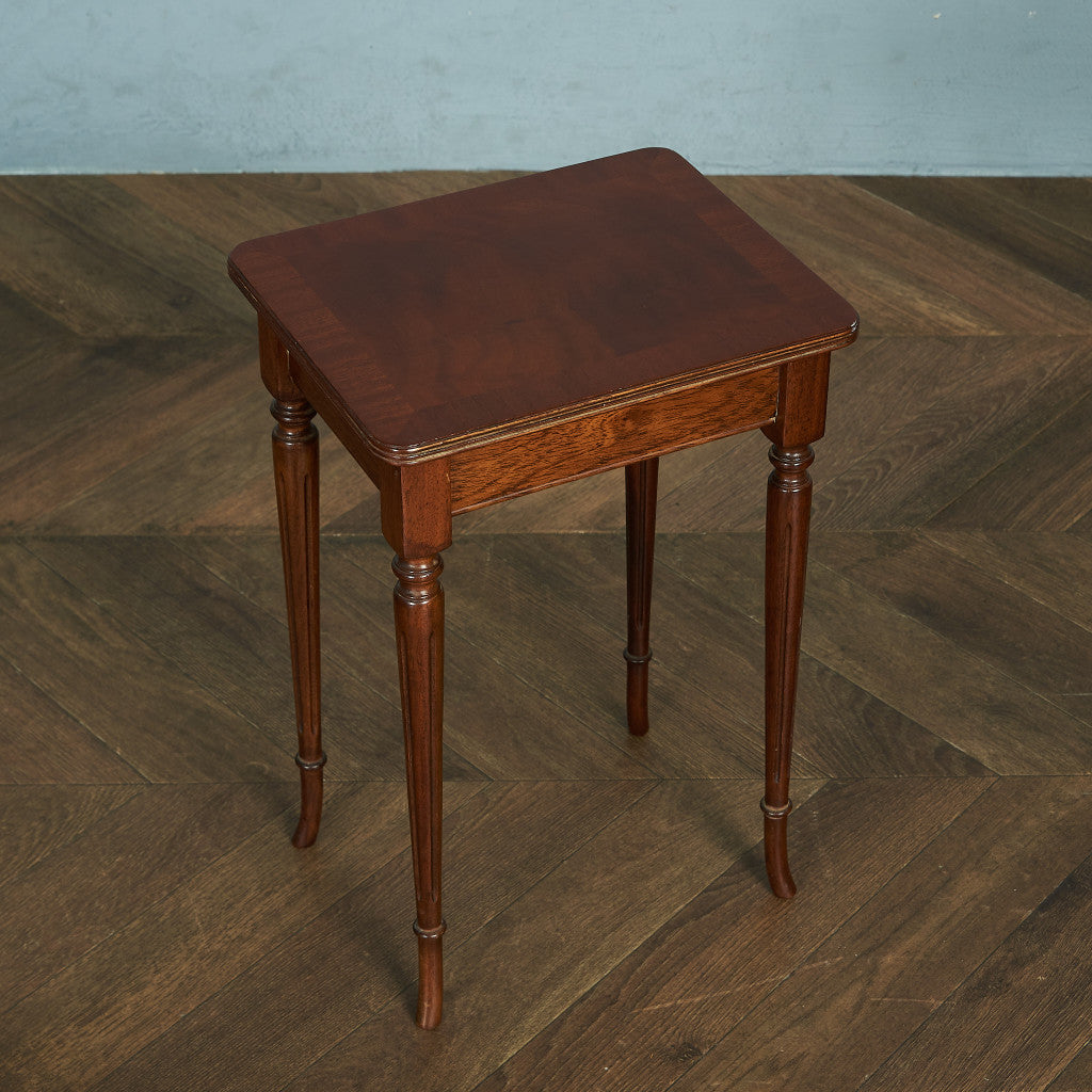 British Classic Nesting Table #74774