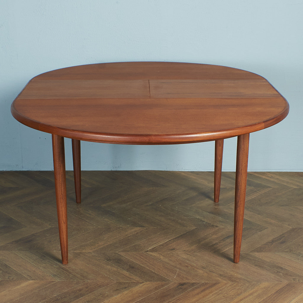 G-PLAN Extension Round Dining Table #74519