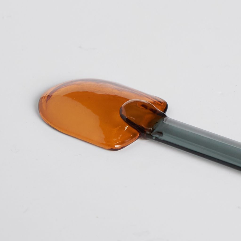 SNOW SHOVEL / Amber × Black