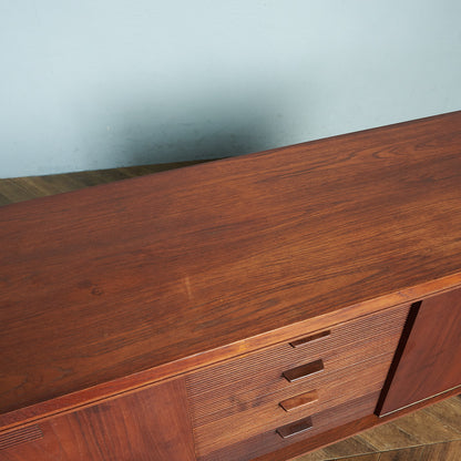 White &amp; Newton Vintage Sideboard #80484