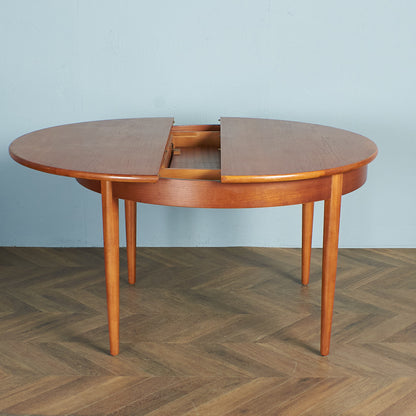 Jentique Extendable Round Dining Table #74387