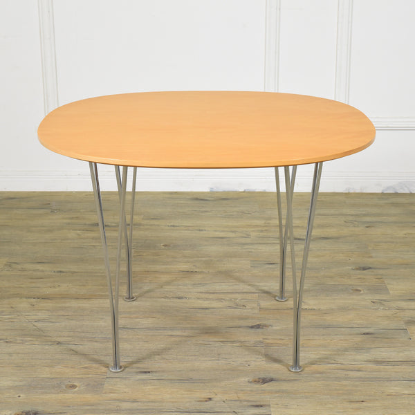 Fritz Hansen B-TABLE