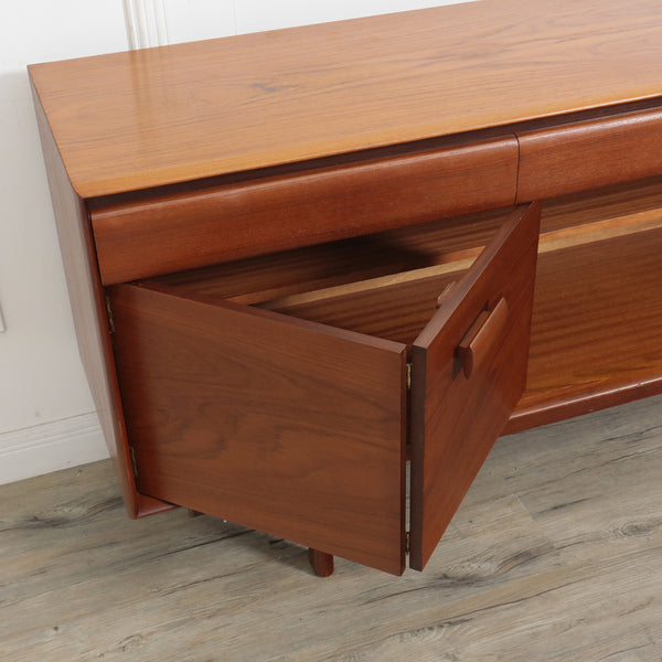 White&Newton サイドボード