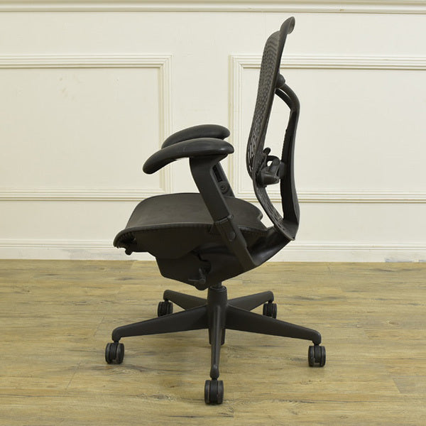 Herman Miller ミラチェア