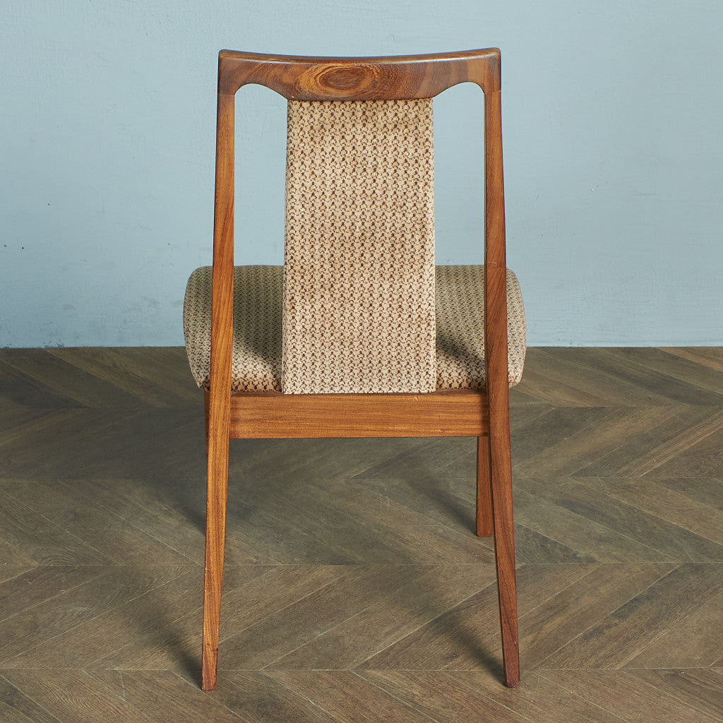 Fresco パッドバックダイニングチェア(Carver Chair 4566D)