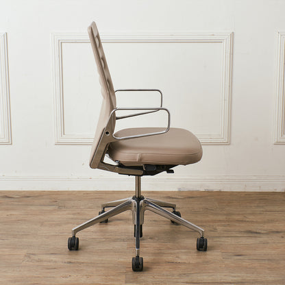 Vitra AC4
