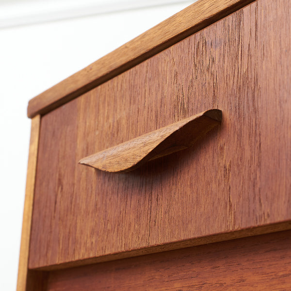 英国ヴィンテージ 4段チェスト
