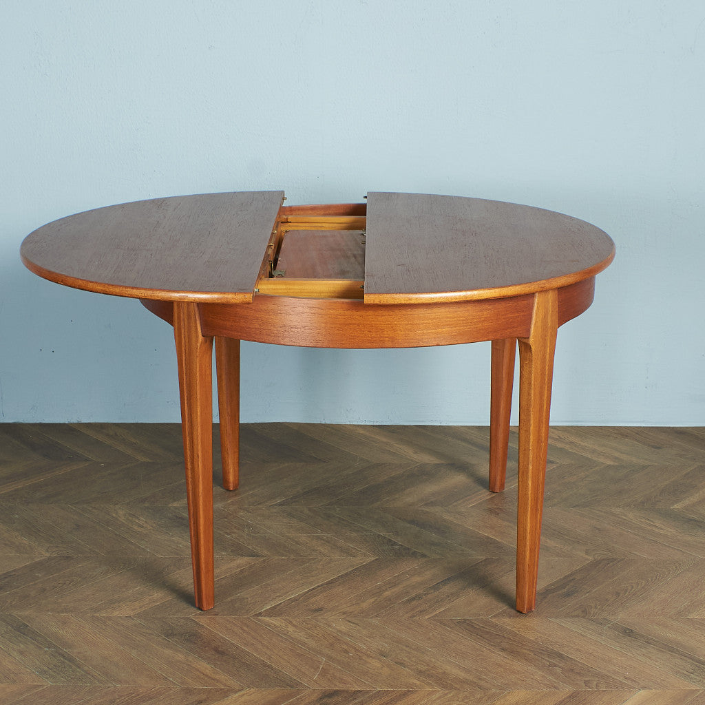 British vintage extension round dining table #74385