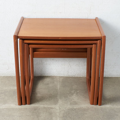 [67326] British vintage nesting table