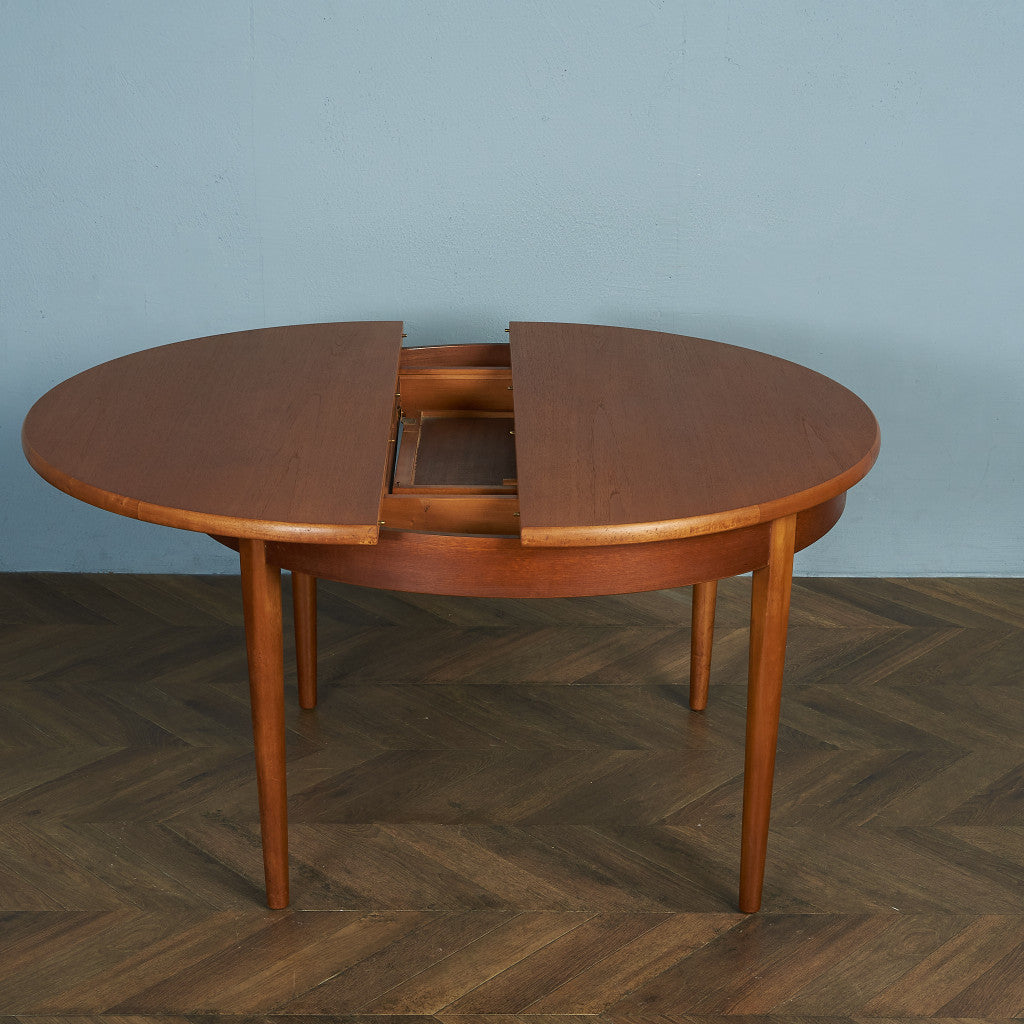 Jentique Extension Round Dining Table #84643