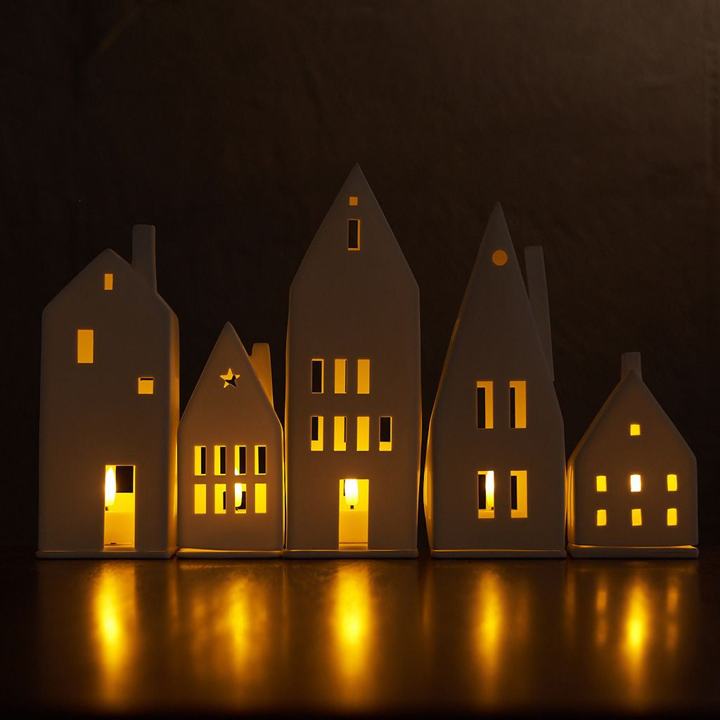 LED Candle House / Large Door