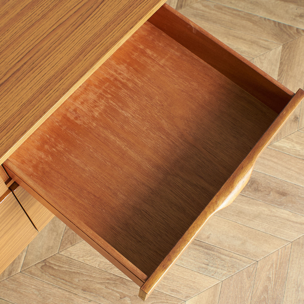 Europa furniture ヴィンテージ サイドボード