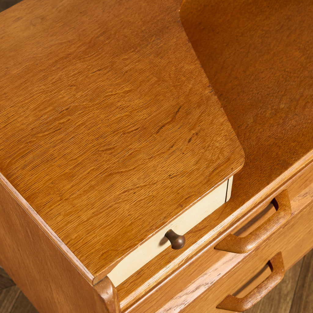 Chinese white チェスト サイドボード