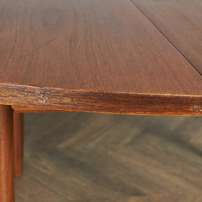British vintage extension round dining table #74545