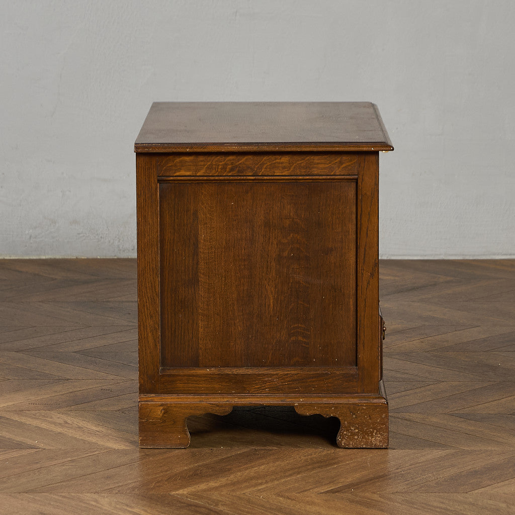 英国 クラシック TV キャビネット