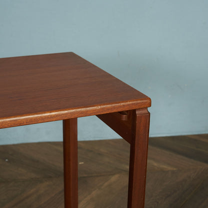AHMcINTOSH Vintage Nesting Table #81712