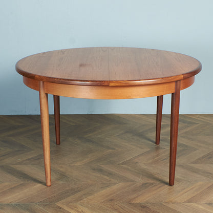 G-PLAN Extension Round Dining Table #74514