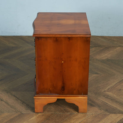 British Classic Side Chest #85390