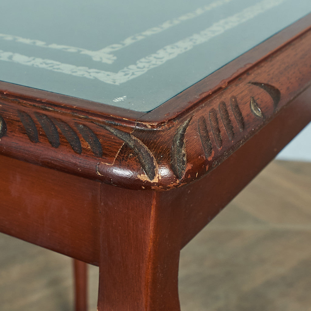 British classic glass top nesting table #78638