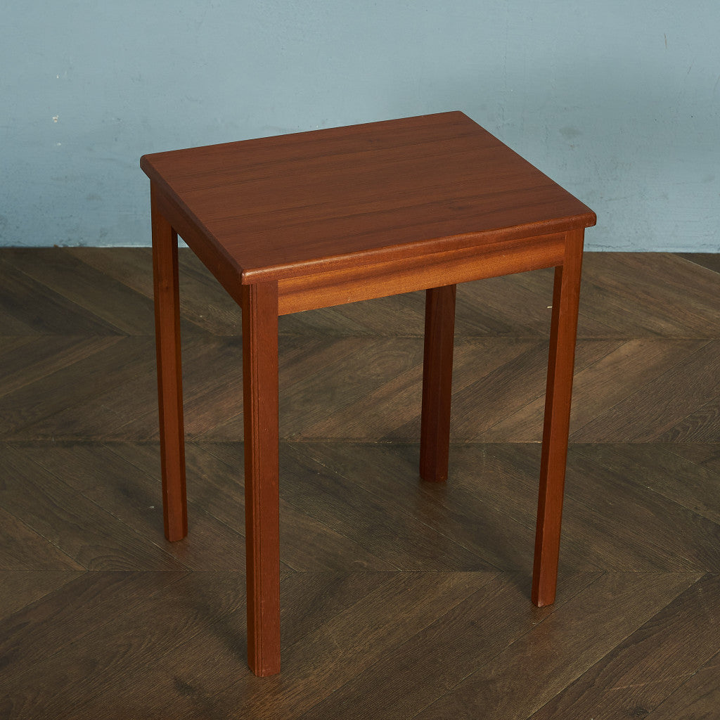 AHMcINTOSH Vintage Nesting Table #81712