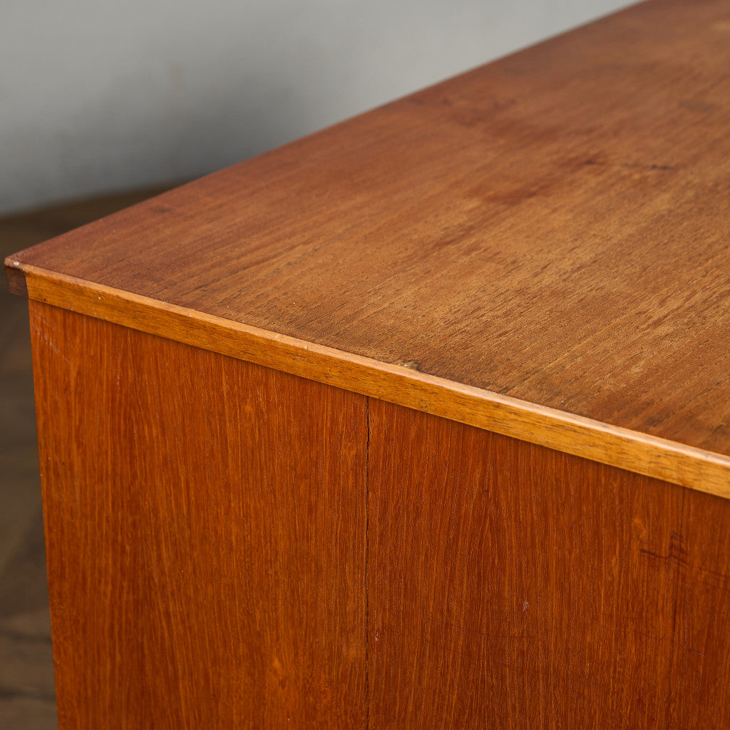 イギリス ヴィンテージ ロング サイドボード カップボード