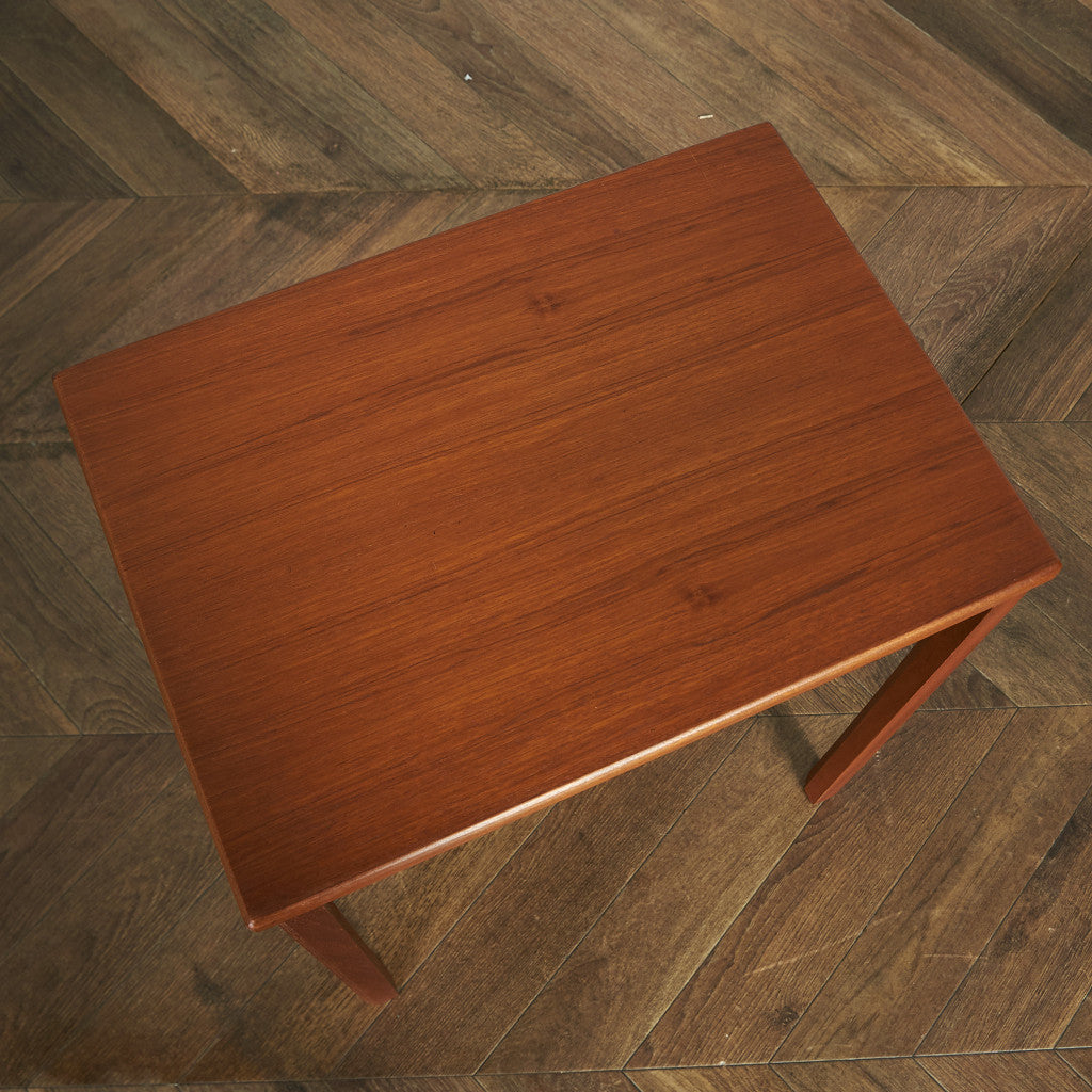 AHMcINTOSH Vintage Nesting Table #81712
