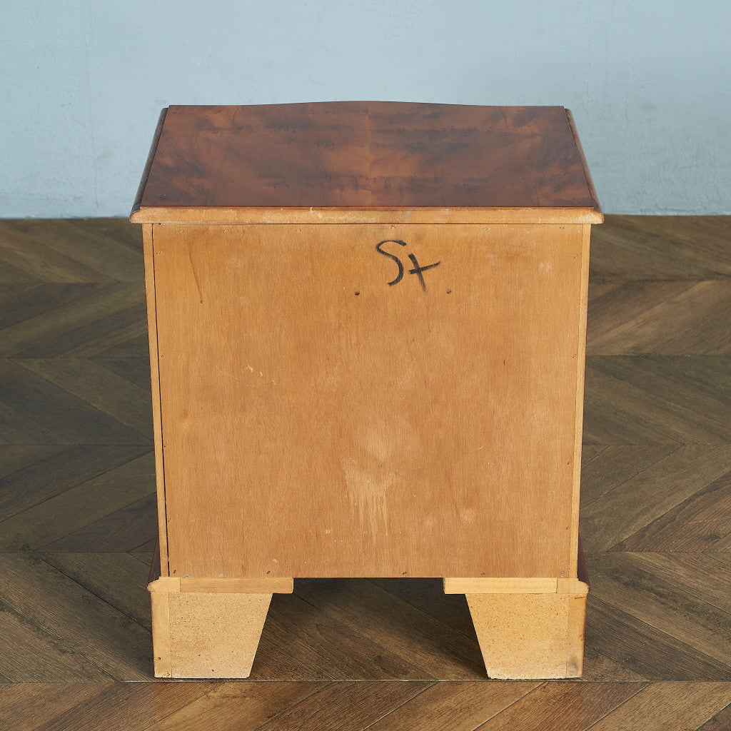 British Classic Side Chest #85390