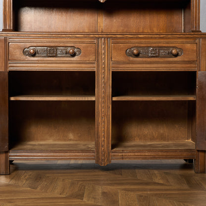 Gomme Furniture Wycombe ガラス キャビネット