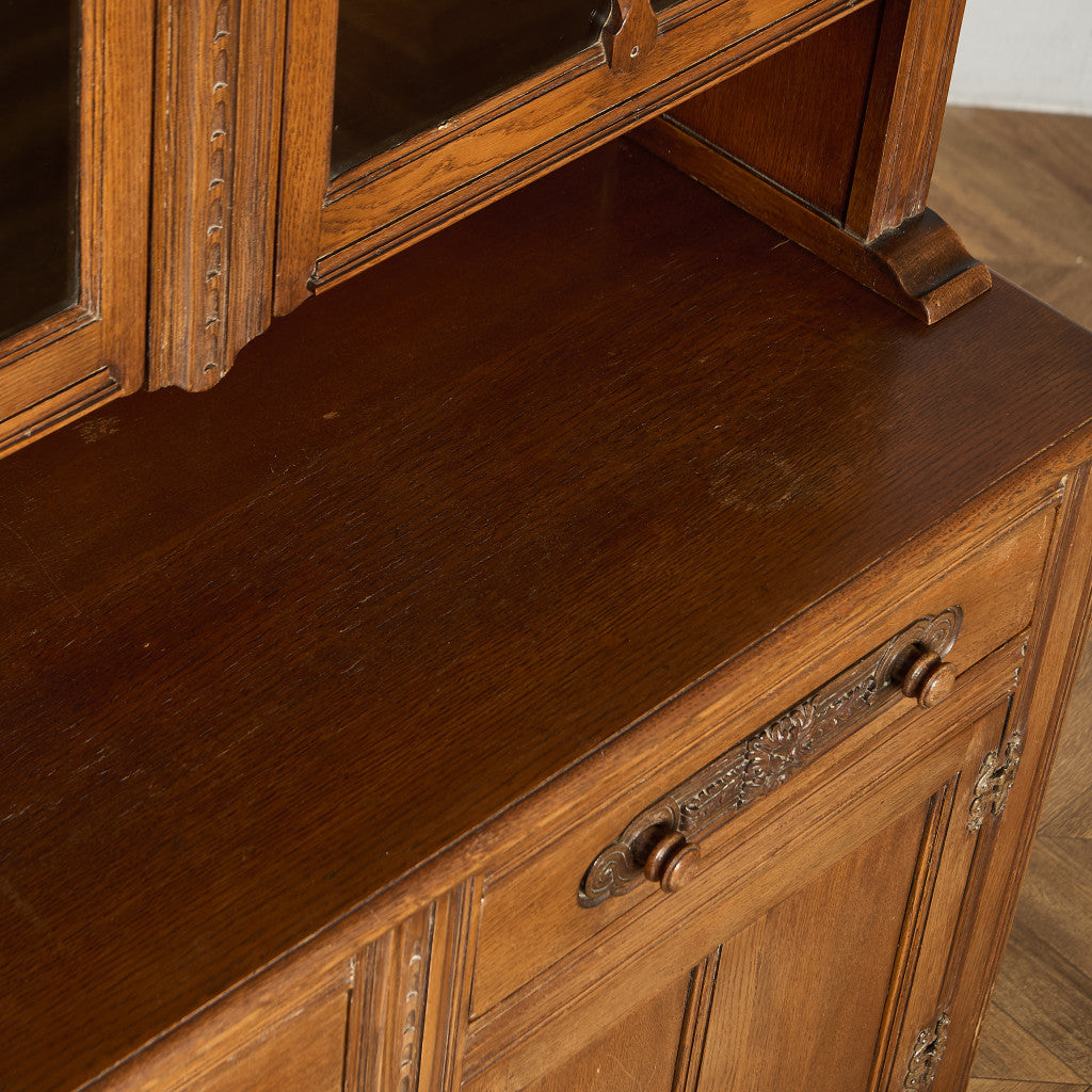 Gomme Furniture Wycombe ガラス キャビネット