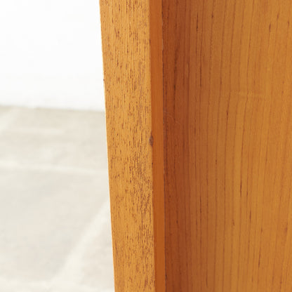 [67604][Meredew] Vintage narrow bookcase