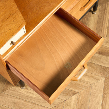 Chinese white チェスト サイドボード