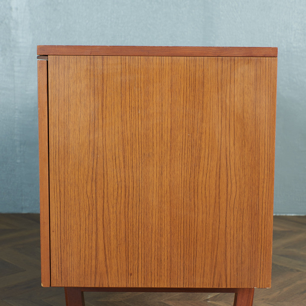 Europa furniture ヴィンテージ サイドボード