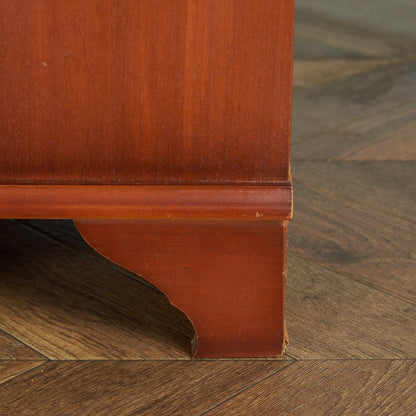 British classic side cabinet with sliding top #82103
