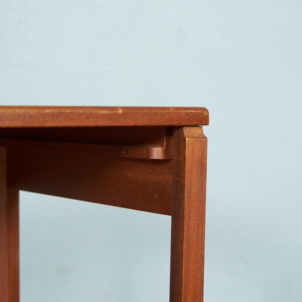 AHMcINTOSH Vintage Nesting Table #81712