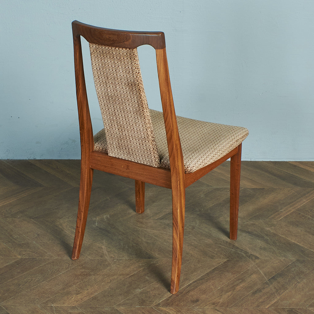 Fresco パッドバックダイニングチェア(Carver Chair 4566D)
