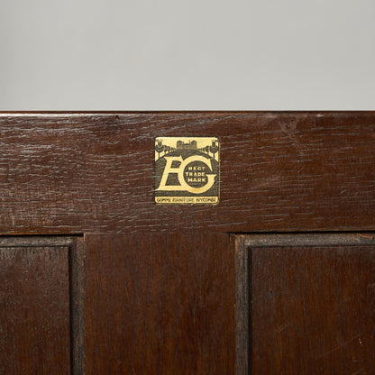 Gomme Furniture Wycombe ガラス キャビネット