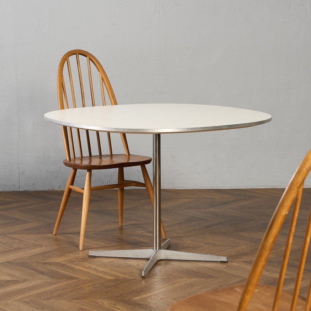 Fritz Hansen A603 Super-circular Table スーパー円テーブル