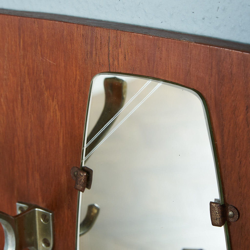 British Vintage Wall Hanger #82110