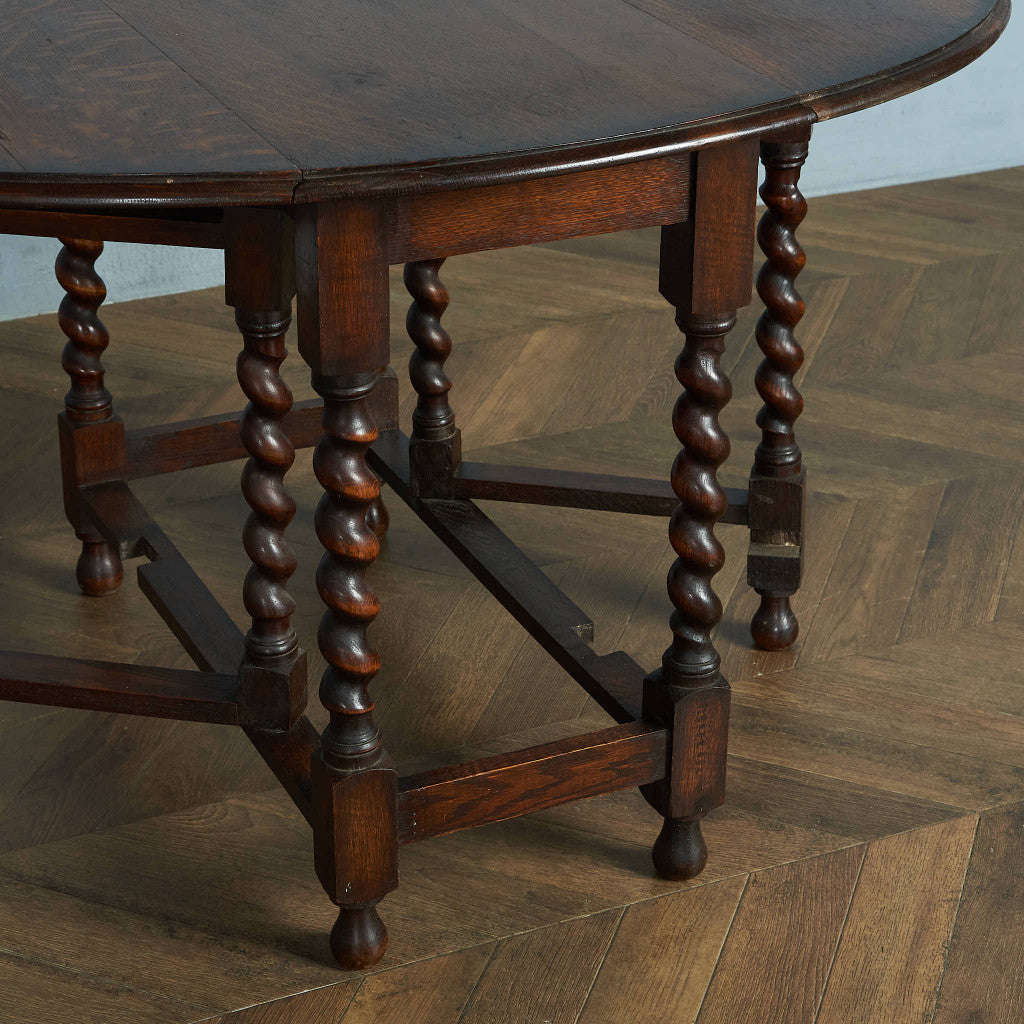 British Classic Drop Leaf Gateleg Table #83809