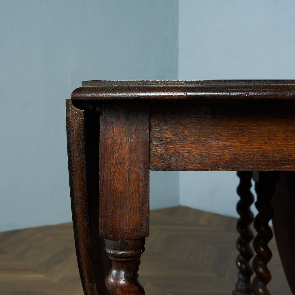 British Classic Drop Leaf Gateleg Table #83809