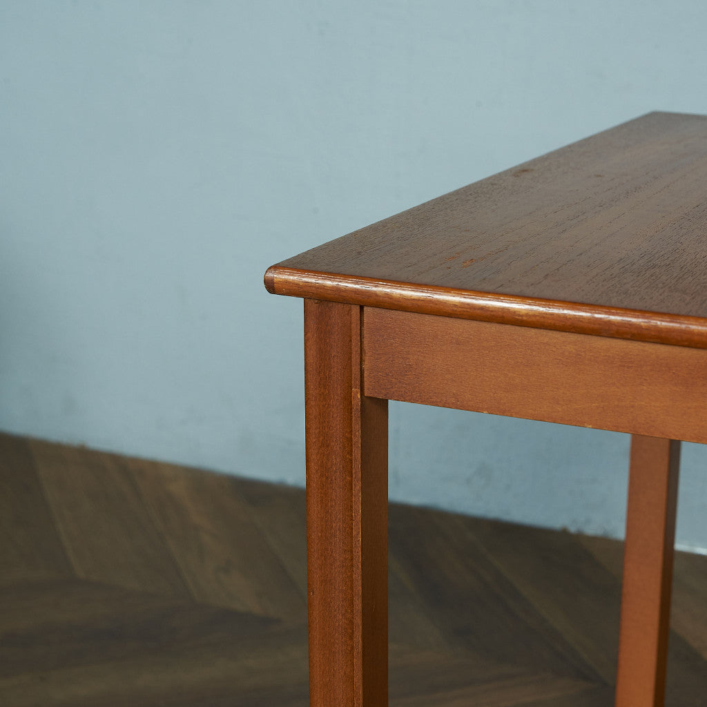 British Vintage Nesting Table #80301