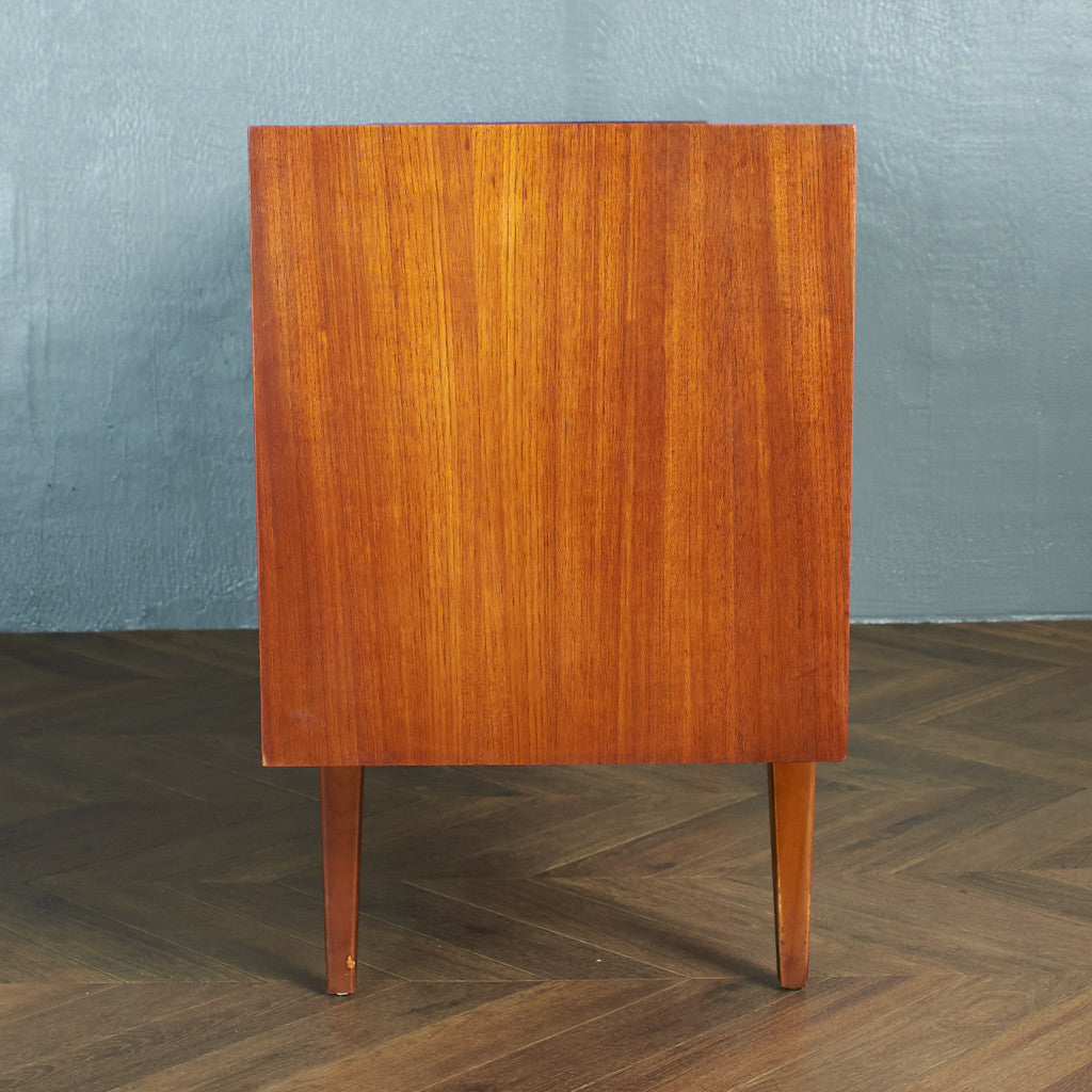 イギリスヴィンテージ サイドボード