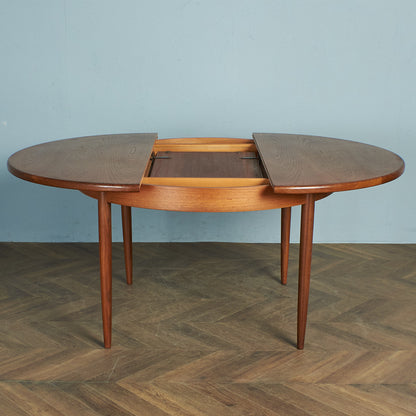 G-PLAN Extension Round Dining Table #72187