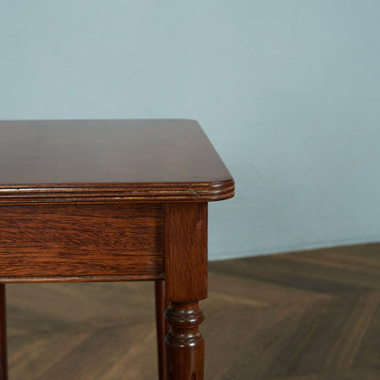 British Classic Nesting Table #74774