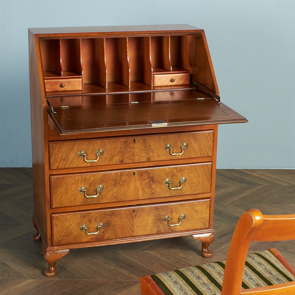 Northampton Cabinet Company ライティングビューロー
