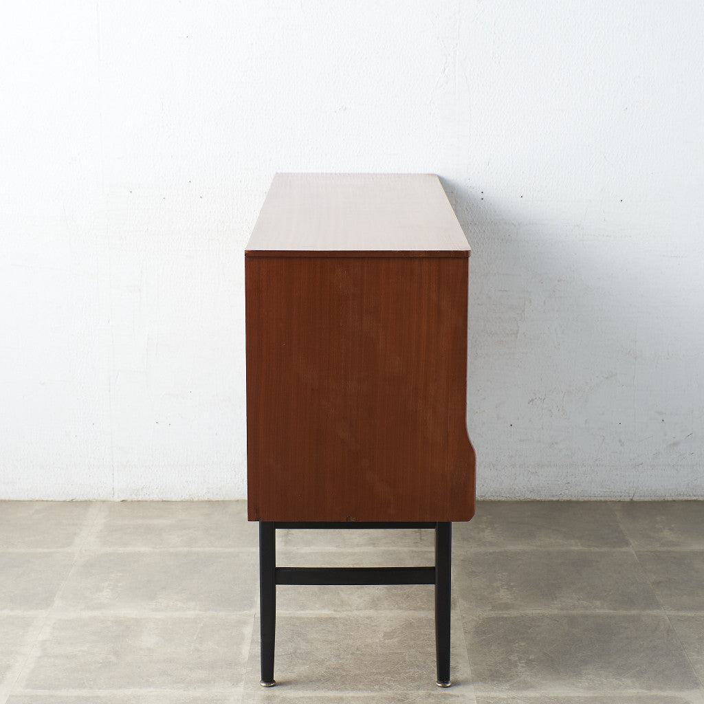 [67366][Jentique] Vintage sideboard