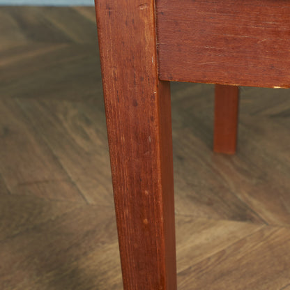 [67524][MOBELFABRIKKEN TOFTEN] Vintage Danish coffee table