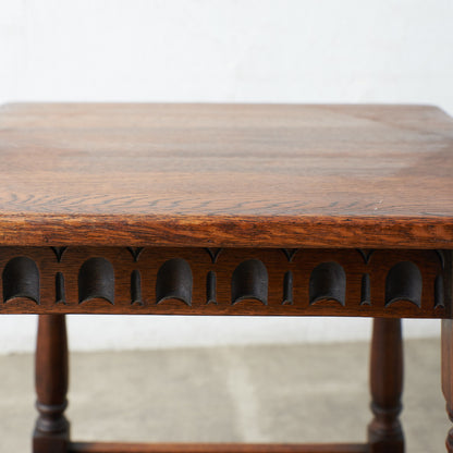 [67287] British classic oak side table