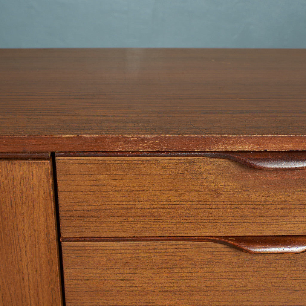 Europa furniture ヴィンテージ サイドボード
